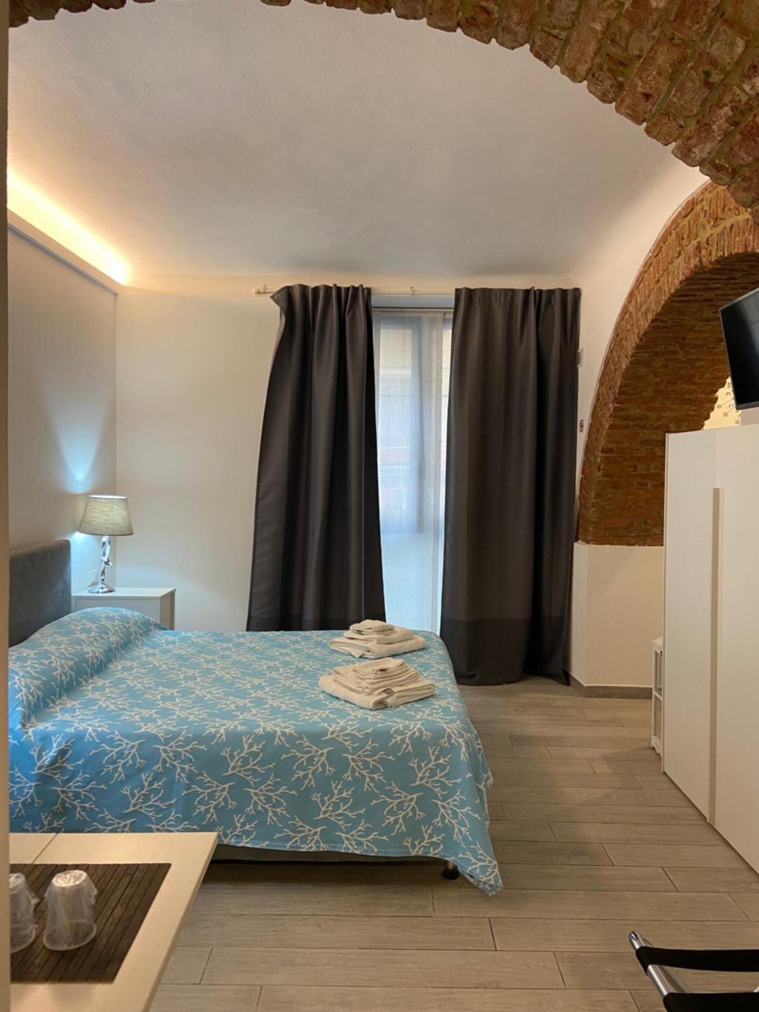 Vita Lenta - Cozy Rooms Специя Экстерьер фото